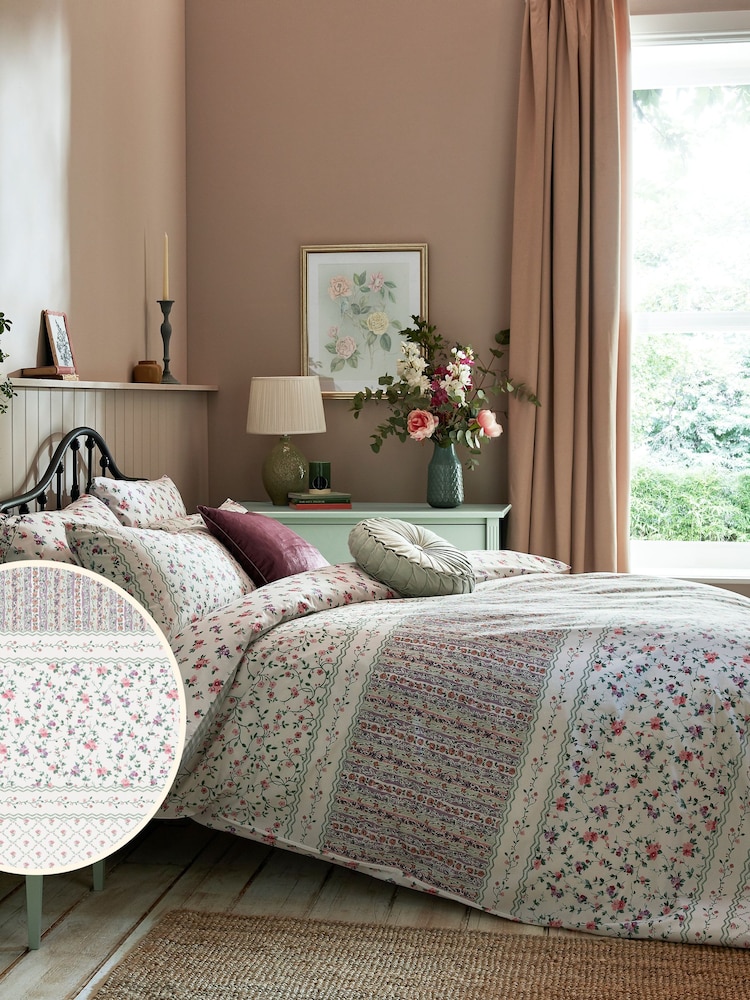 Laura Ashley Green 100% Cotton Elsing Stripe Duvet Cover and Pillowcase Set - Image 2 of 4