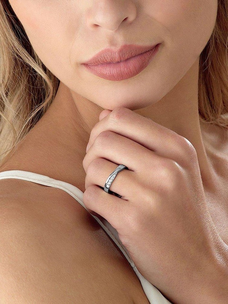 Beaverbrooks 9ct White Gold Diamond Wedding Ring - Image 4 of 4
