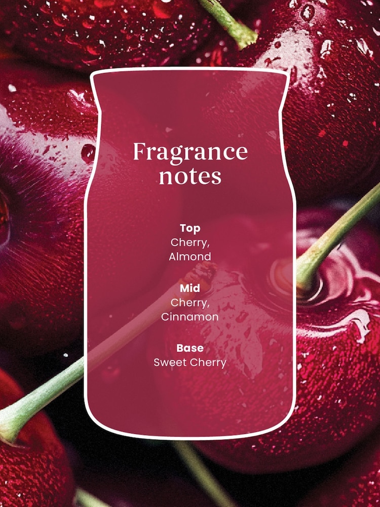 Yankee Candle Black Cherry Signature Medium Jar 2 Wick Candle - Image 2 of 3 Yankee Candle Black Cherry Signature Medium Jar 2 Wick Candle - Image 2 of 3