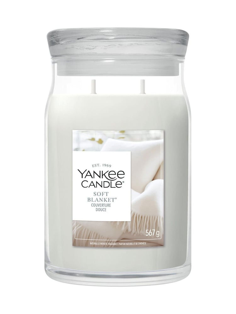 Yankee Candle Soft Blanket Signature Large Jar 2 Wick Candle - Image 4 of 4 Yankee Candle Soft Blanket Signature Large Jar 2 Wick Candle - Image 4 of 4
