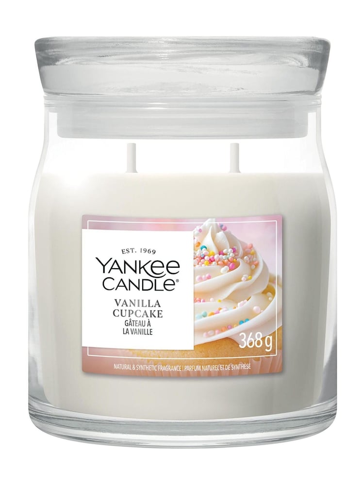 Yankee Candle Vanilla Cupcake Signature Medium Jar 1 Wick Candle - Image 1 of 1