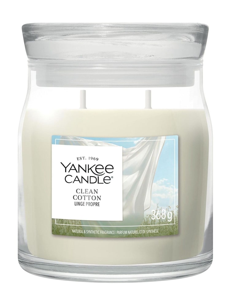 Yankee Candle Clean Cotton Signature Large Jar Boxed Candle - Image 1 of 1 Yankee Candle Clean Cotton Signature Large Jar Boxed Candle - Image 1 of 1