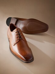 Marron fauve - Chaussures derby emblématiques en cuir italien à bout carré - Image 5 of 10