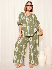 Curves Like These Bluse in Leinenoptik mit Print und Schleife - Bild 2 von 4