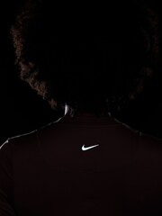 Braun - Nike Umstandsmode One Kurzärmeliges Top - Bild 9 von 9
