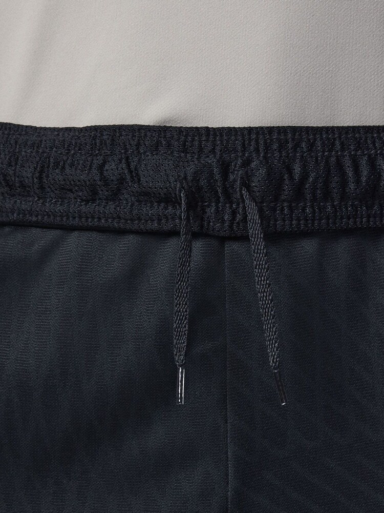 Nike Black PSG Strike 2023/24 Strike Football Shorts - Image 5 of 8