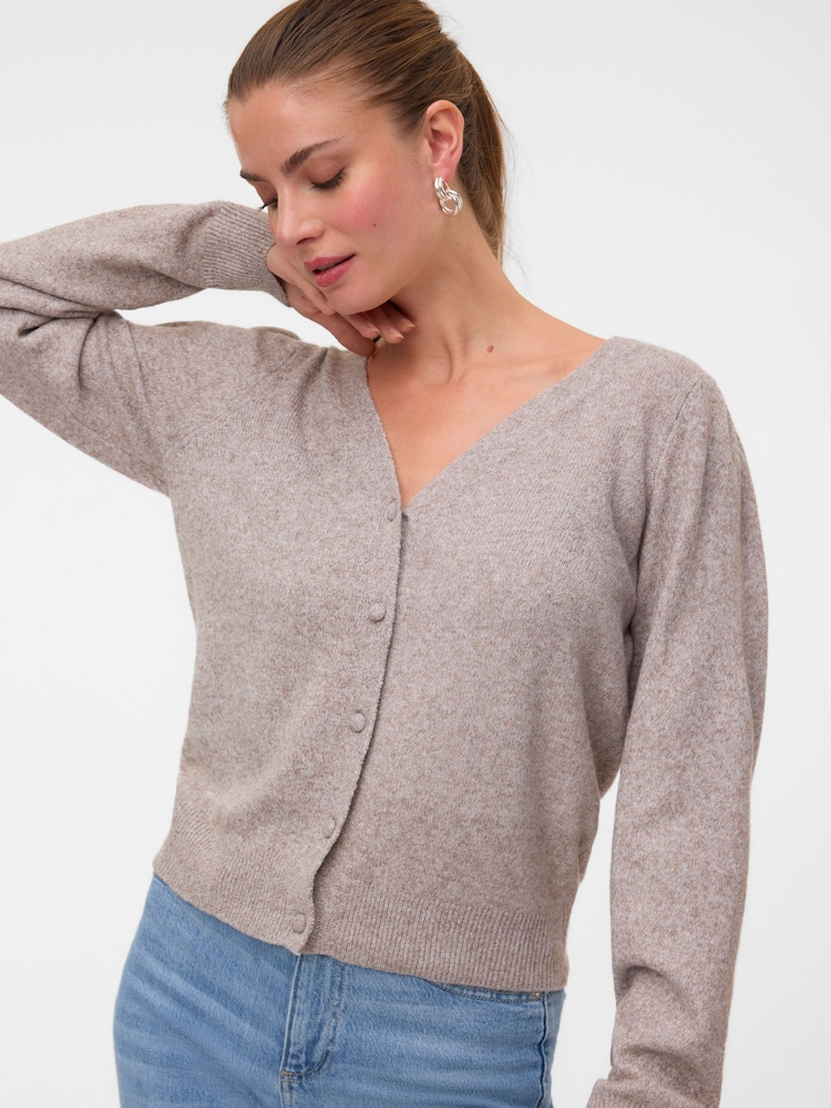 VERO MODA Cream Short Sleeve V-Neck Cardigan - Image 1 of 5 VERO MODA Cream Short Sleeve V-Neck Cardigan - Image 1 of 5