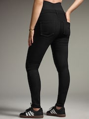 Black Maternity Skinny Jeans - Image 4 of 7