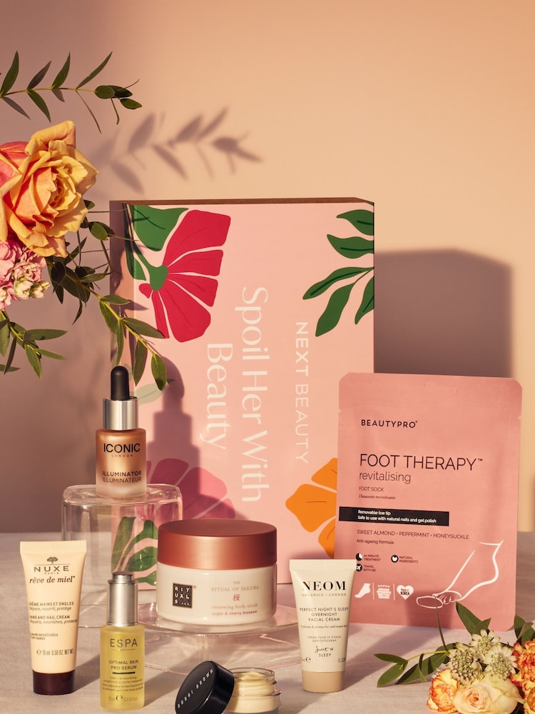 Spoil Her With Beauty Box (Worth Over £93) - Image 1 of 3