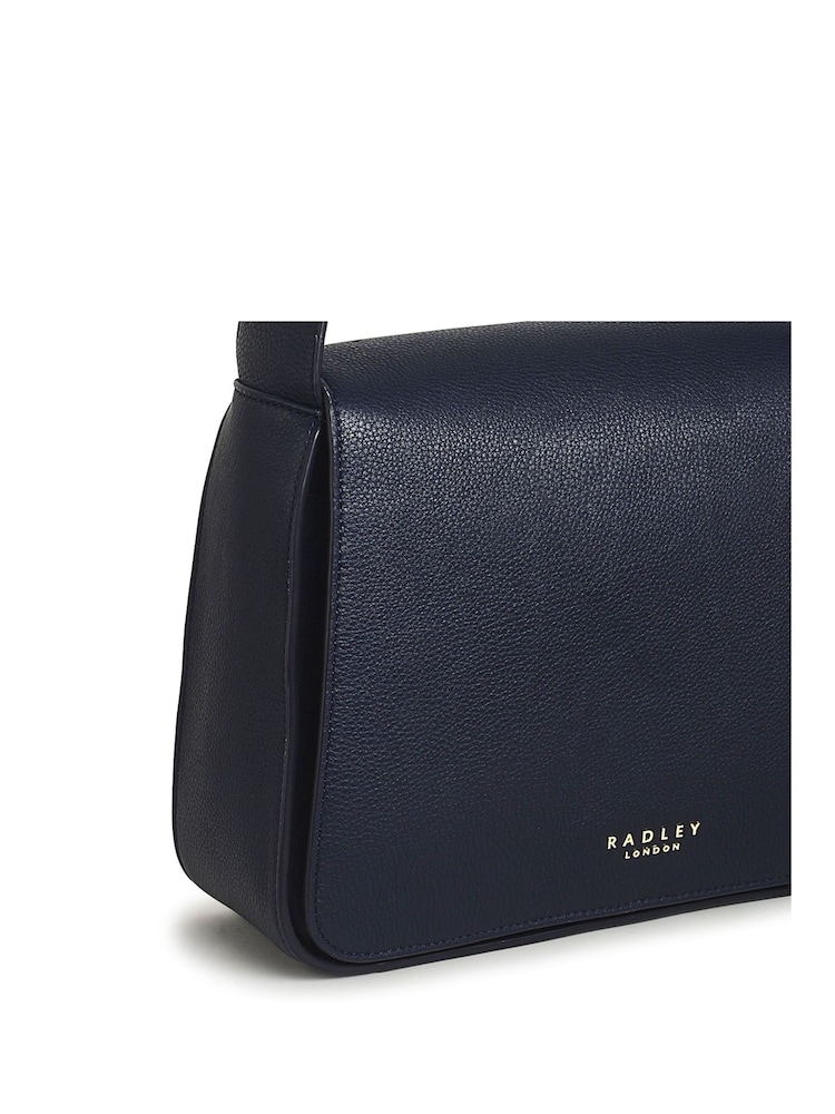 Azul marino - Bolso bandolera mediano con solapa Westwell Lane de Radley - Imagen 5 de 5 Azul marino - Bolso bandolera mediano con solapa Westwell Lane de Radley - Imagen 5 de 5