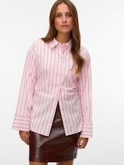 Vero Moda חולצת פסים עם חגורה ועם שרוול ארוך - תמונה 1 מתוך 4