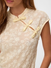 VERO MODA Yellow Sleeveless Mandarin Lace Top - Image 3 of 4