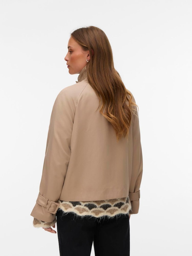 VERO MODA Short Funnel Neck Trenchcoat - Bild 4 von 4 VERO MODA Short Funnel Neck Trenchcoat - Bild 4 von 4