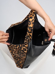 Marrón - Luella Grey Pandora Suede Hobo Bag - Imagen 5 de 7