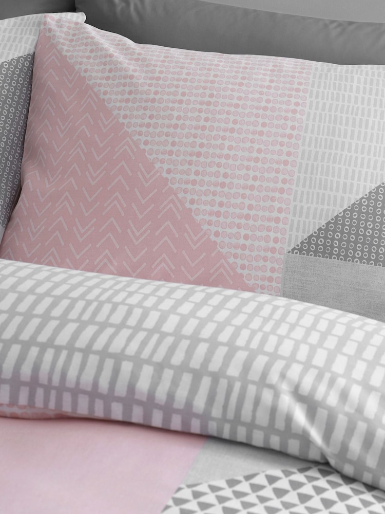 Catherine Lansfield Pink Larsson Geo Duvet Cover and Pillowcase Set - Image 2 of 4