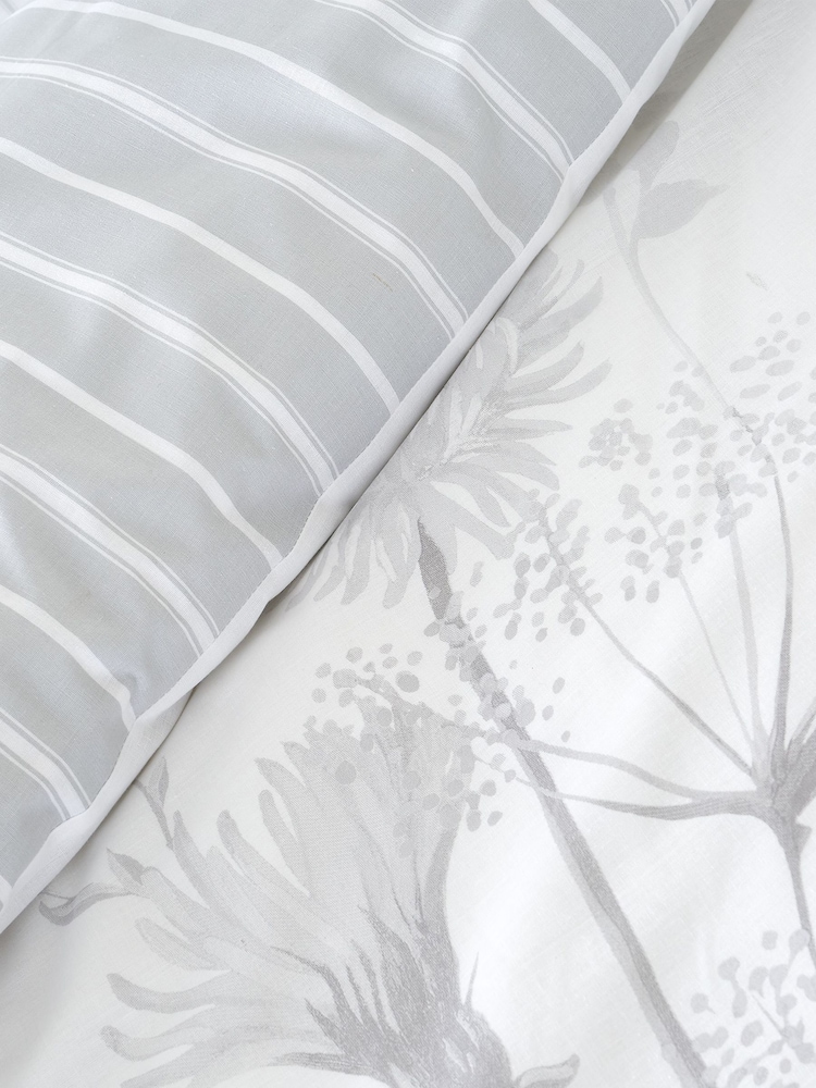 Catherine Lansfield Grey/White Meadowsweet Floral Reversible Duvet Cover Set - Image 3 of 3