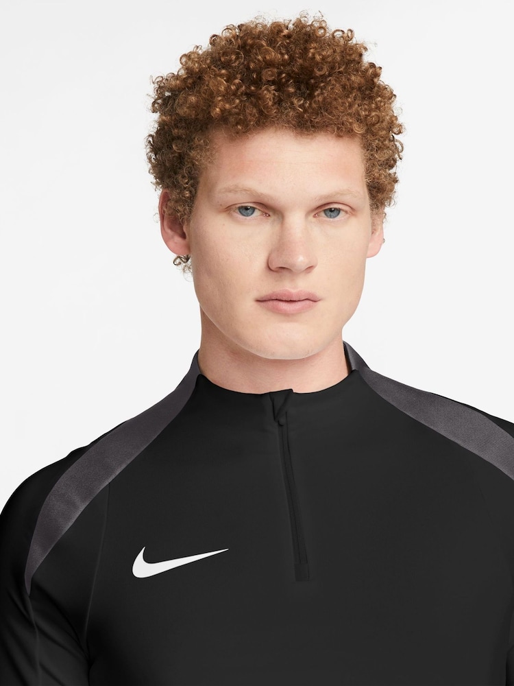 Nike Black Dri-FIT Strike Quarter Zip Training Top - Image 4 of 6