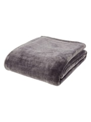 Catherine Lansfield Grey Raschel Velvet Touch Plush Extra Large Throw - Image 4 of 4