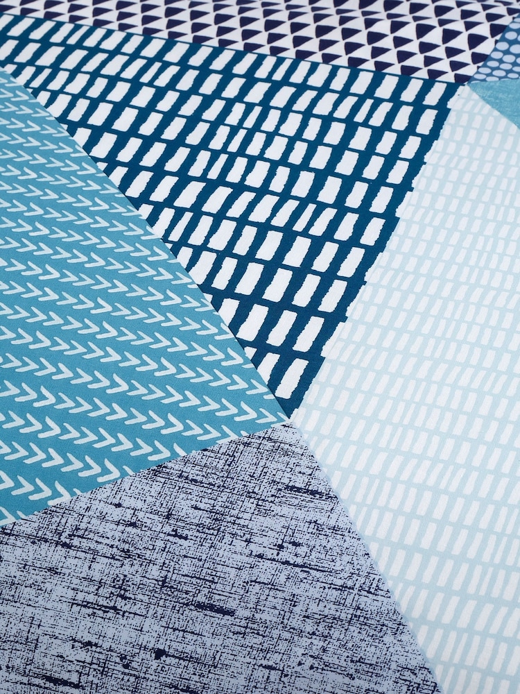 Catherine Lansfield Teal Blue Larsson Geo Duvet Cover and Pillowcase Set - Image 3 of 4