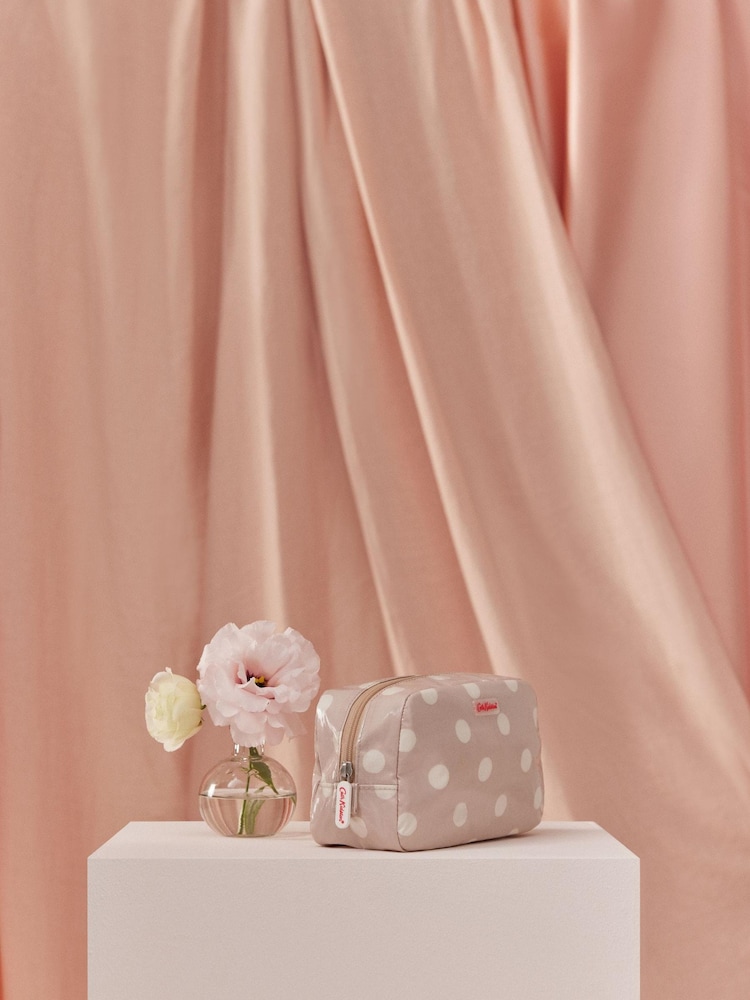 Cath Kidston Make-Up Bag - Image 2 of 6