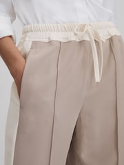 Reiss Natural May Wide Petite Wide Leg Contrast Stripe Drawstring Trousers - Image 4 of 7
