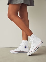 أبيض - حذاء رياضي بقبة مرتفعة Chuck Taylor All Star من Converse - صورة 2 من 12