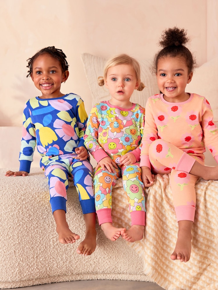 Leuchtende Farben/Motiv - Langärmeliger Kuschel-Pyjama mit Druck, im 3er-Pack (9Monate–10Jahre) - Bild 2 von 15 Leuchtende Farben/Motiv - Langärmeliger Kuschel-Pyjama mit Druck, im 3er-Pack (9Monate–10Jahre) - Bild 2 von 15