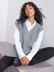 Grey V-Neck Cable Tank - Image 2 of 7