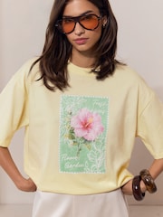Geel bloemenprint - Lipsy - Oversized T-shirt - Afbeelding 1 van 5