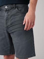 Rauchgrau - Stückgefärbte Denim-Shorts - Bild 4 von 9
