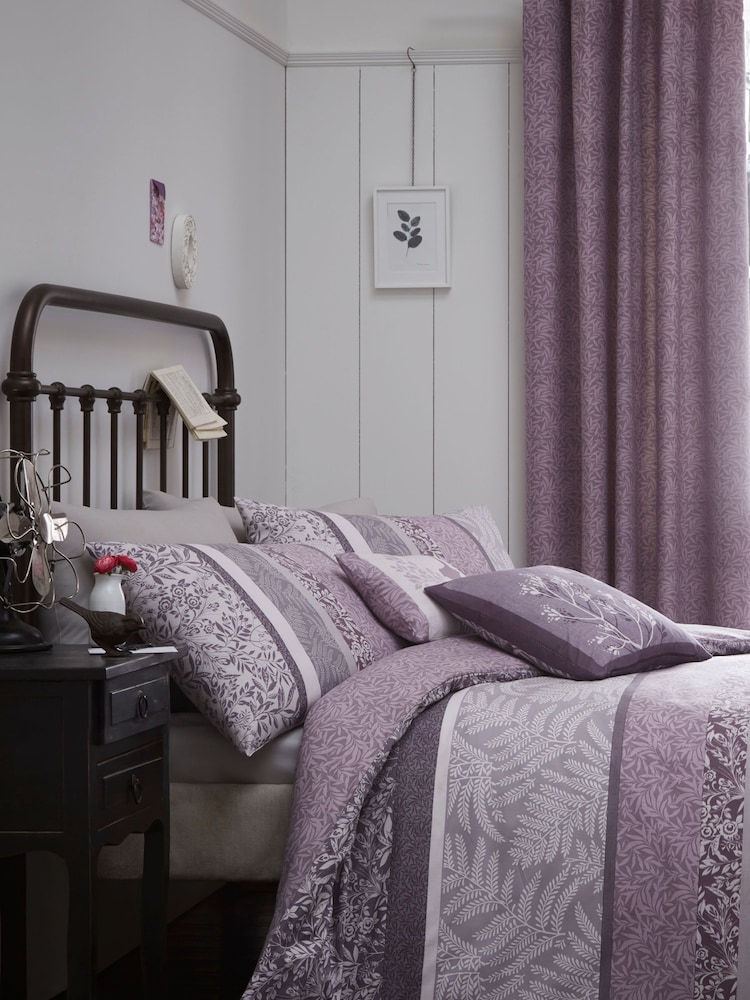 Juego de funda de edredón y funda de almohada con paneles de rayas Hanworth de Dreams & Drapes - Imagen 1 de 2