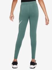 Зеленый - Леггинсы с классической талией и логотипом Nike Essentials - Image 2 of 3