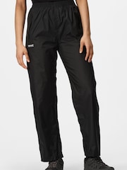 Noir - Surpantalon imperméable Regatta Pack It femme - Image 1 of 11