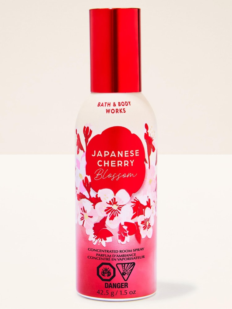 Bath & Body Works Japanese Cherry Blossom Concentrated Room Spray - Image 1 of 1 Bath & Body Works Japanese Cherry Blossom Concentrated Room Spray - Image 1 of 1
