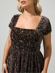 Yours Curve Brown London Crushed Velvet Glitter Skater Dress - Image 4 of 6