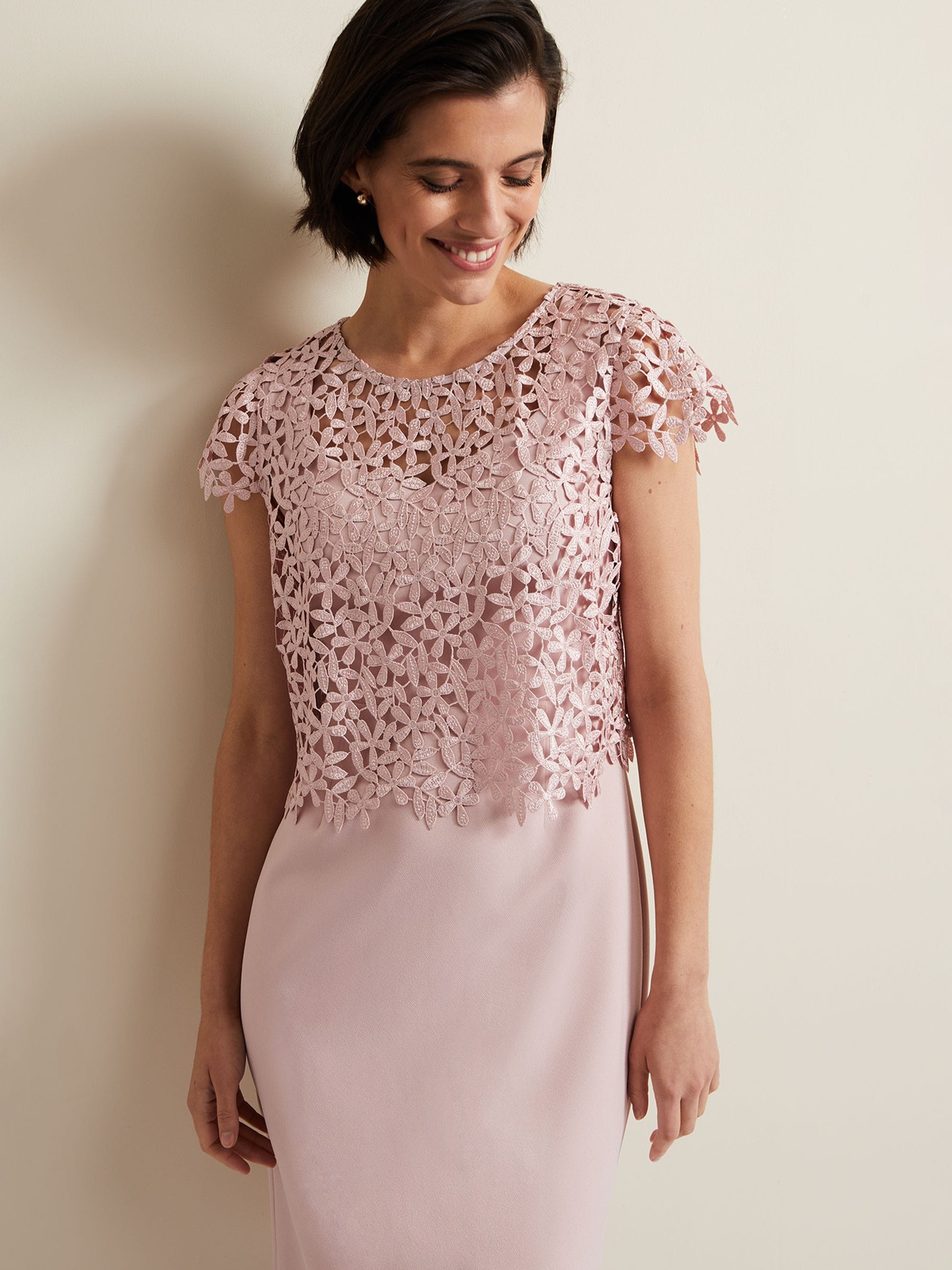 【Phase Eight】英国発！ Daisy Lace Midi Dress 花柄 Buy Phase Eight Pink Daisy Lace Midi Dress from the Next UK