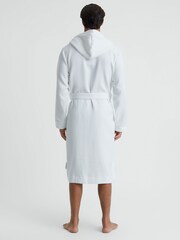Reiss White Coastal Textured Cotton Hooded Dressing Gown - Image 4 of 4