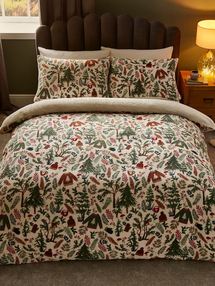 Silentnight Green Winter Wonderland Fleece Duvet Cover Set - Image 1 of 7