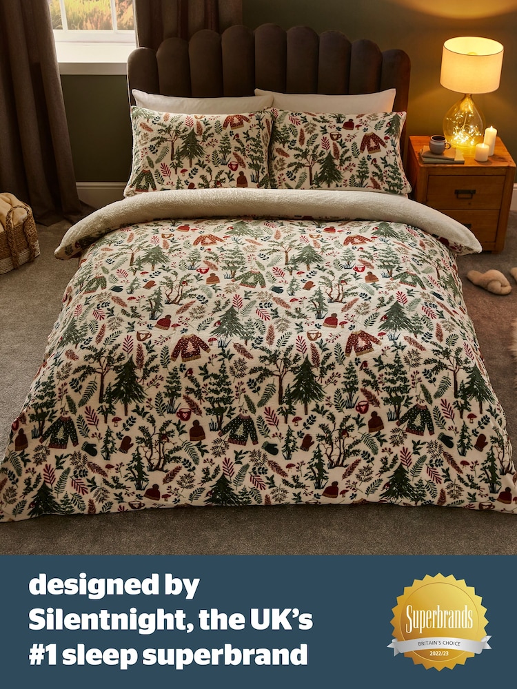 Silentnight Green Winter Wonderland Fleece Duvet Cover Set - Image 7 of 7