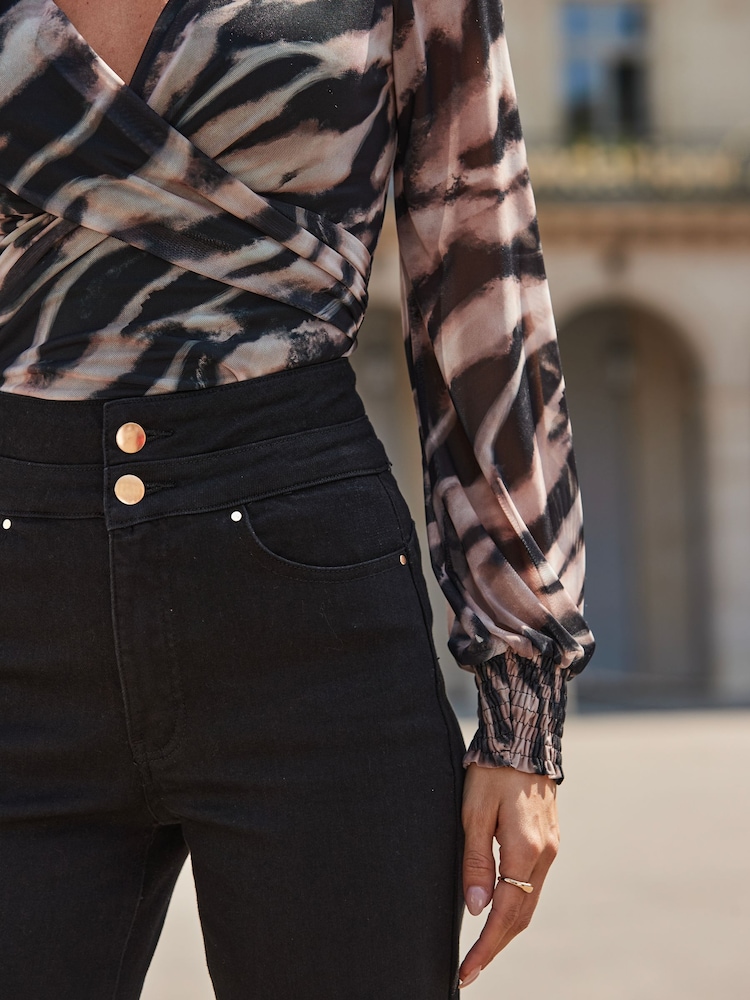 Sosandar Black Contour Waist Wide Leg Jeans - Image 2 of 5 Sosandar Black Contour Waist Wide Leg Jeans - Image 2 of 5
