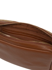 Marrón tostado - Bolso bandolera de piel 'Remi' de Pure Luxuries London - Imagen 6 de 6
