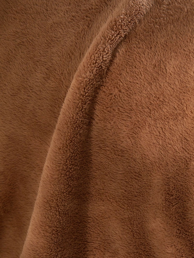 Camel Marshmallow Soft Fleece Throw - Image 4 of 4