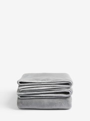 Grey Marshmallow Soft Fleece Throw - Image 4 of 4