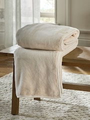 Ivory Marshmallow Soft Fleece Throw - Image 2 of 4
