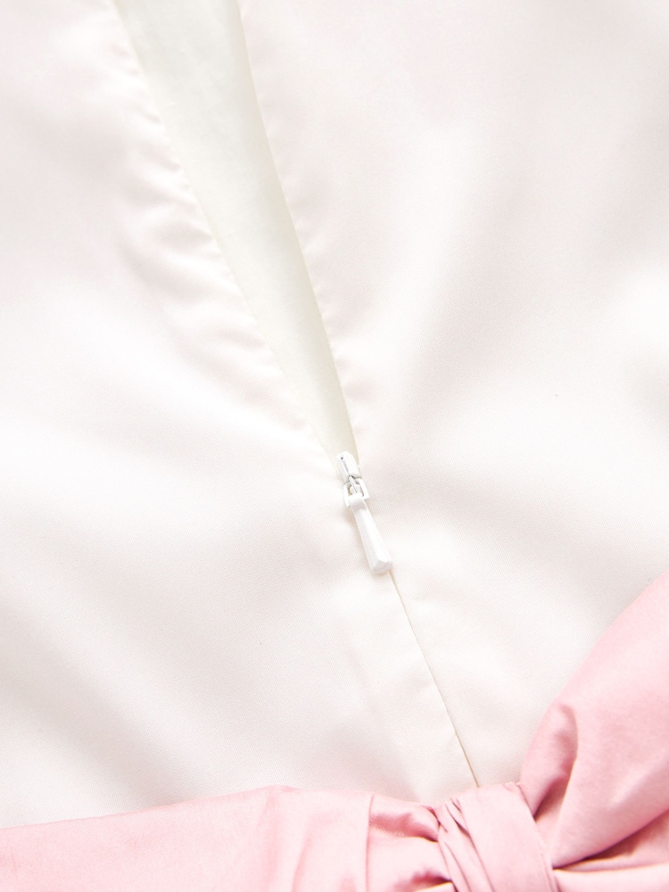 Zelena/bež - Svečana obleka s cvetličnim potiskom Laura Ashley Pointon Fields Taffeta - Slika 23 iz 23 Zelena/bež - Svečana obleka s cvetličnim potiskom Laura Ashley Pointon Fields Taffeta - Slika 23 iz 23