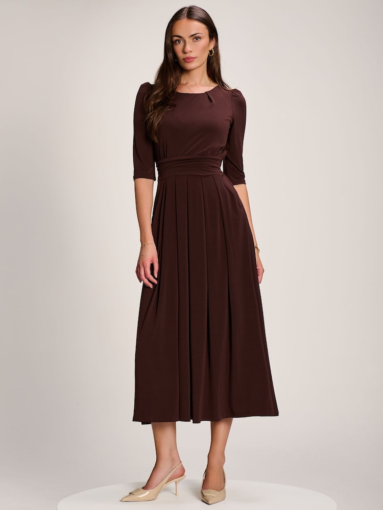 Jolie Moi Brown 3/4 Sleeve Plain Jersey Maxi Dress - Image 1 of 6 Jolie Moi Brown 3/4 Sleeve Plain Jersey Maxi Dress - Image 1 of 6