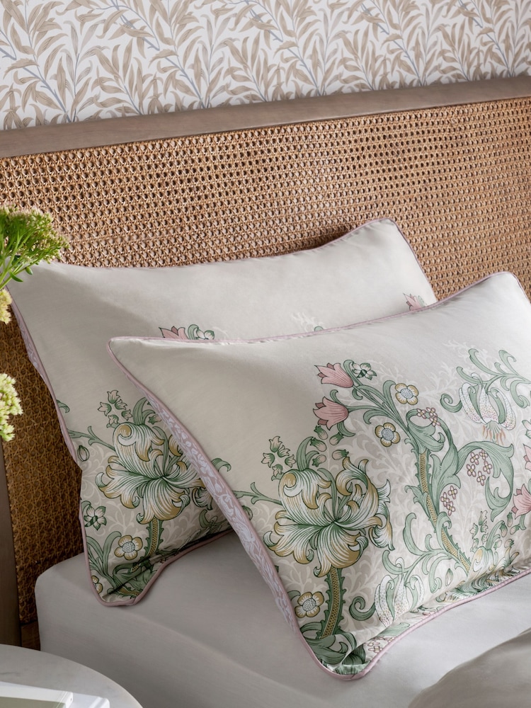 Clarke & Clarke Multi William Morris Golden Lily 200 Thread Count Pillowcase Set of 2 - Image 2 of 3
