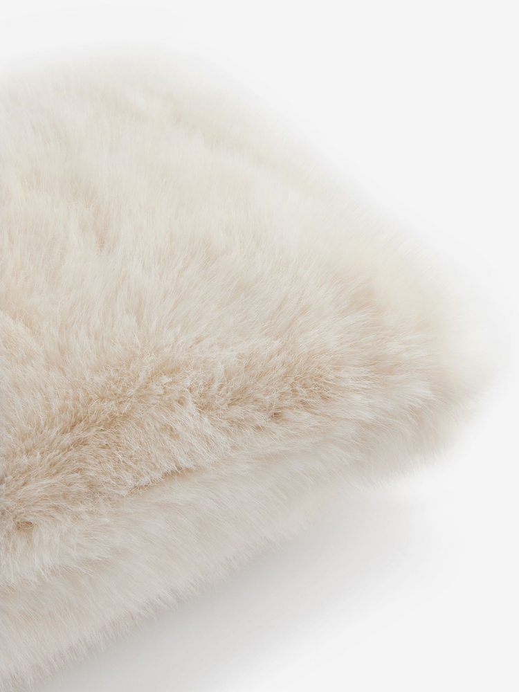 Ivory 40 x 59cm Loulou Faux Fur Cushion - Image 4 of 4