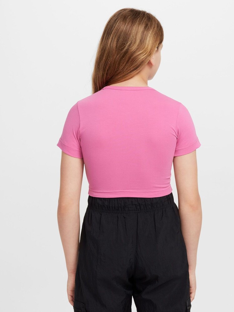 Nike Pink Trend Cropped T-Shirt - Image 2 of 4 Nike Pink Trend Cropped T-Shirt - Image 2 of 4