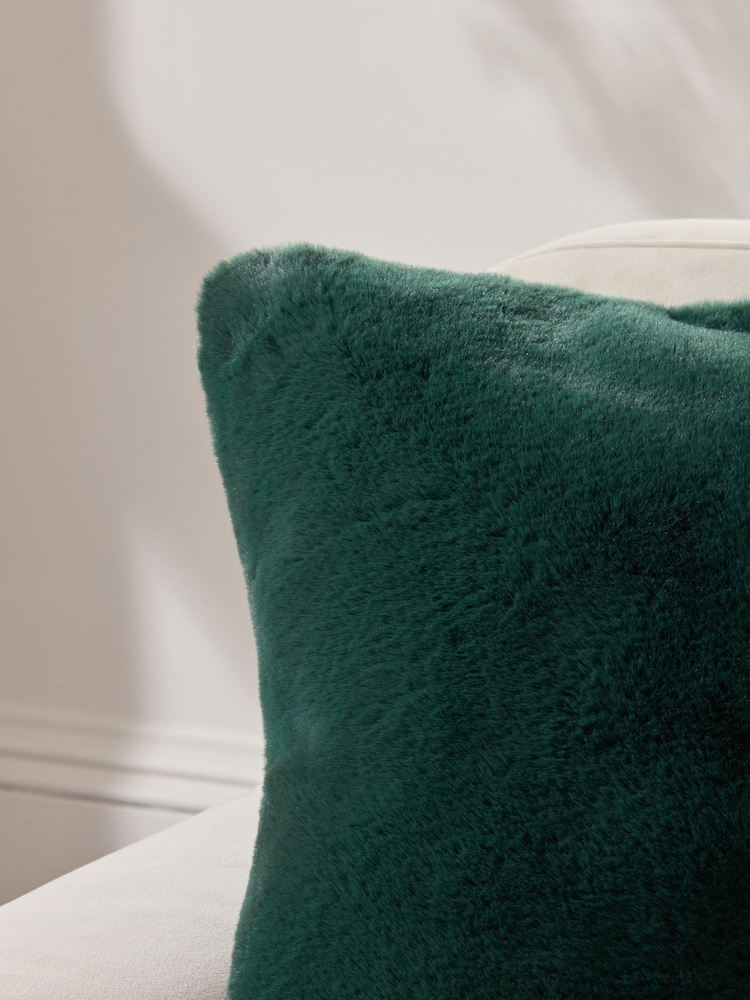 Green 50 x 50cm Plush Faux Fur Cushion - Image 2 of 5